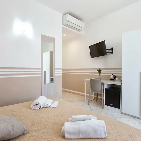 Πανσιόν Alguest