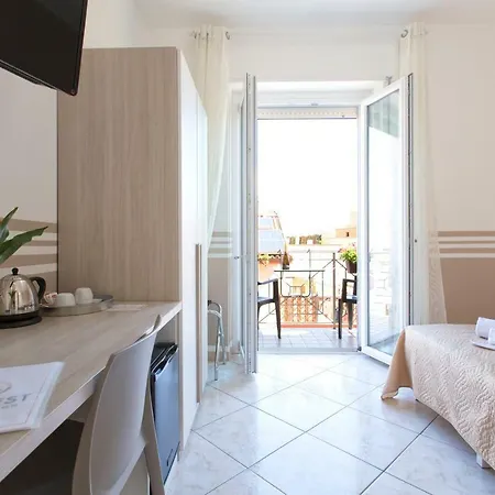 Alguest Πανσιόν 3*