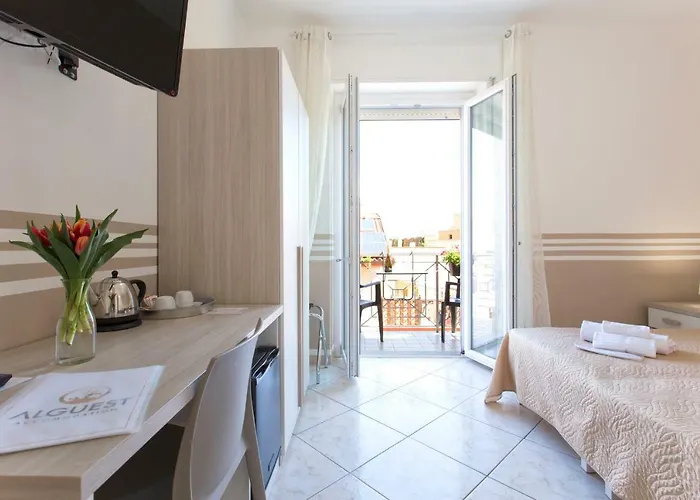 Alguest Гостевой дом 3*